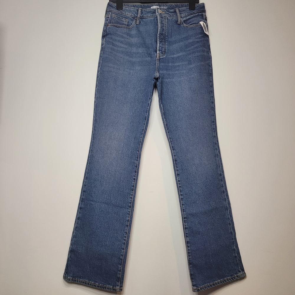 Old Navy Women's Kicker Boot-cut Extra High Rise Classic Blue Straight Leg Jeans